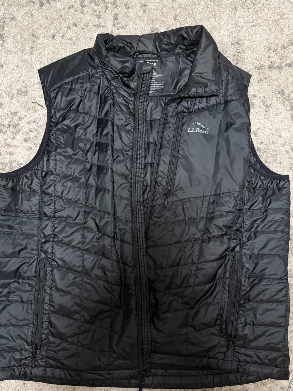 L.L. Bean Men's PrimaLoft Packaway Vest Black